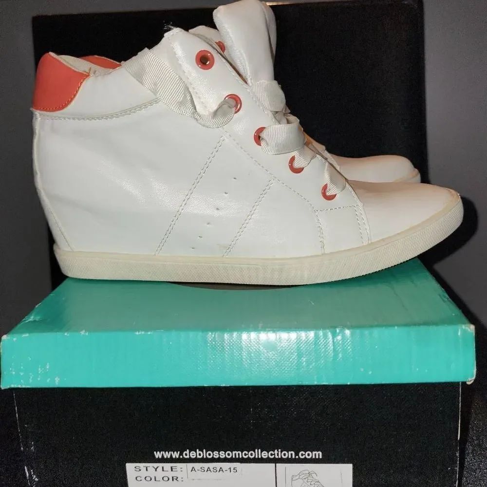 Angelina by De Blossom Wedge Sneakers